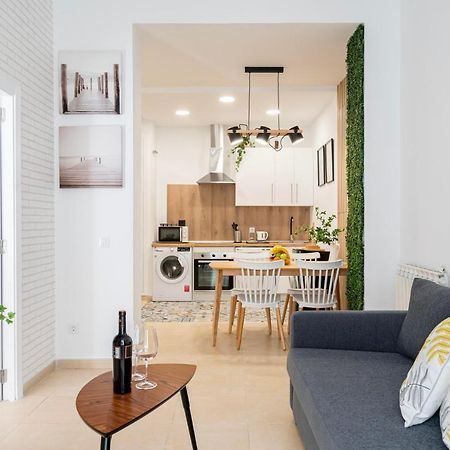 For You Rentals Elegante Y Bonito Apartamento Temporal En El Corazon De Madrid Inf1C 외부 사진